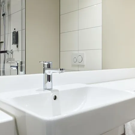 Отель Premier Frankfurt Centre Франкфурт-на-Майне